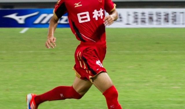 多多28官网-一人一城！吕文君跟随海港从中乙→中甲→中超夺冠，退役执教梯队